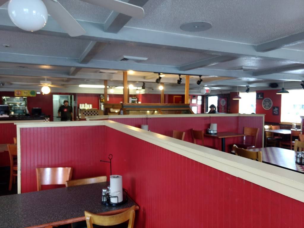 Pizza Hut | meal takeaway | 2402 S 17th St, Wilmington, NC 28403, USA | 9103920180 OR +1 910-392-0180