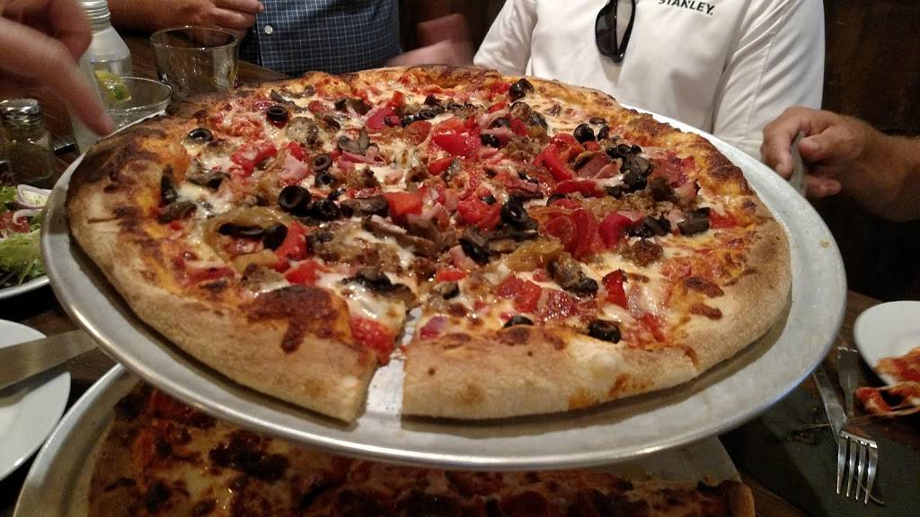 1750 Taphouse | restaurant | 170 NH-101, Bedford, NH 03110, USA | 6034882573 OR +1 603-488-2573