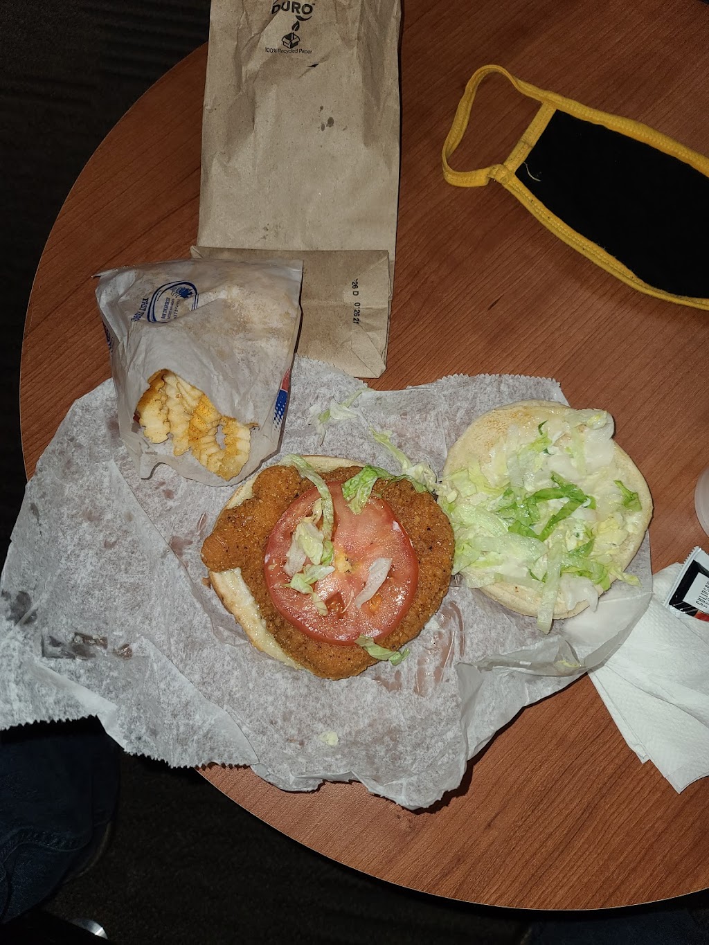 Buc Deli Drive-Thru | restaurant | 1018 W Market St, Johnson City, TN 37604, USA | 4239797019 OR +1 423-979-7019