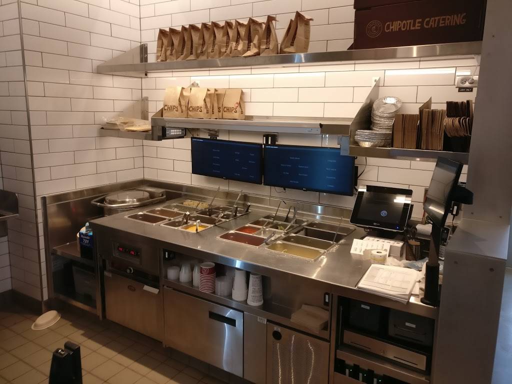 Chipotle Mexican Grill | restaurant | 5860 State Road 100 E, Unit 200, Palm Coast, FL 32164, USA | 3865867391 OR +1 386-586-7391