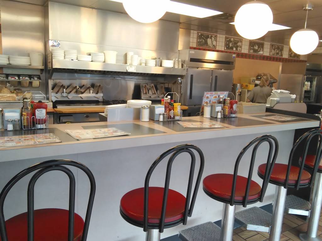 Waffle House | meal takeaway | 2805 Fern Valley Rd, Louisville, KY 40213, USA | 5029688090 OR +1 502-968-8090