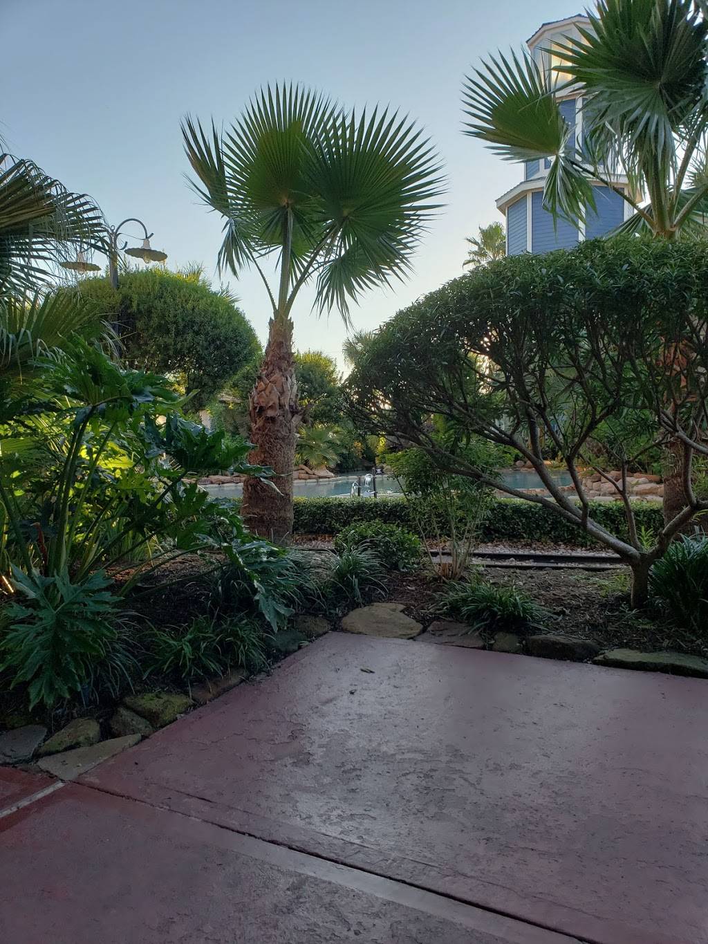 Kemah Waterfront | restaurant | 701 4th St, Kemah, TX 77565, USA | 2813348902 OR +1 281-334-8902