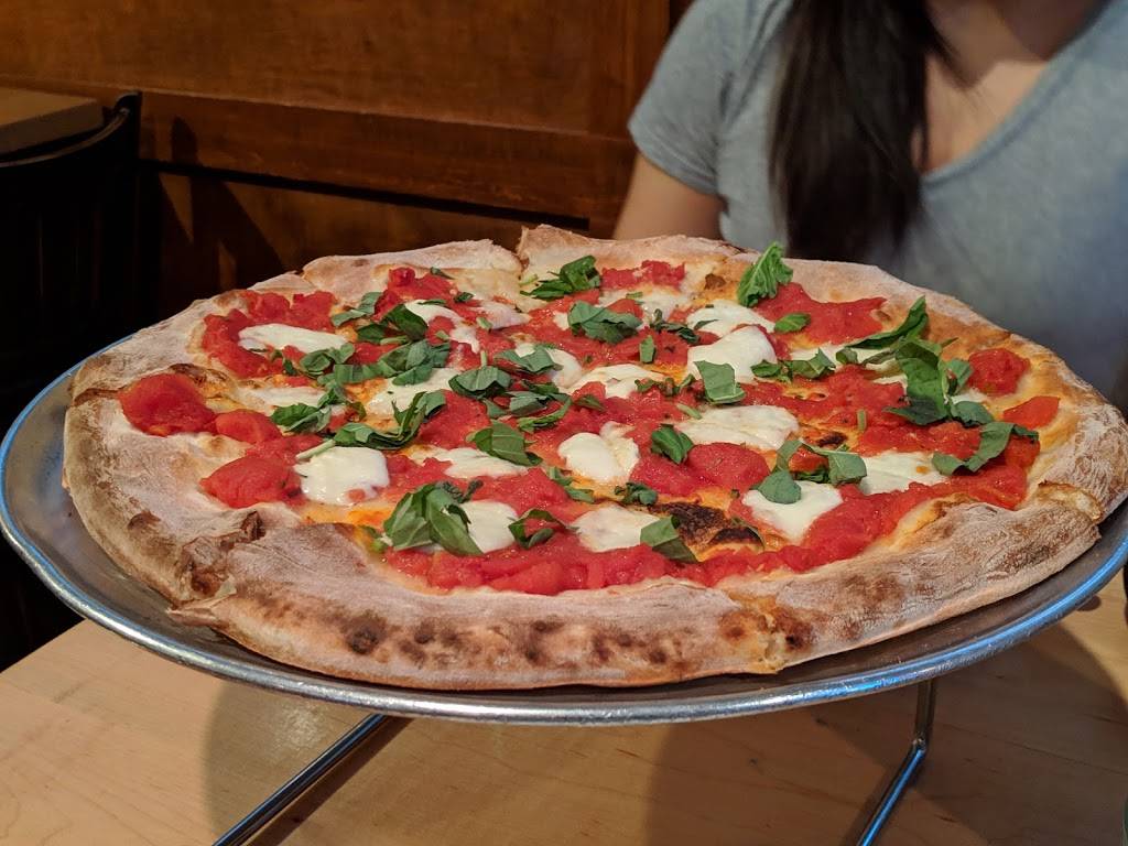 Roma Old Town Wood Fired Pizzeria | restaurant | 21 N Loudoun St, Winchester, VA 22601, USA | 5406672743 OR +1 540-667-2743