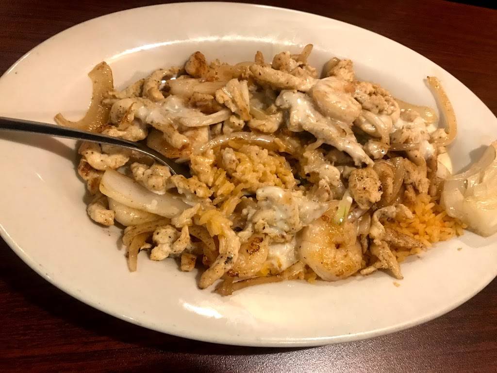 La Cantina Mexican Restaurant | restaurant | 5450 E Fall Creek Pkwy N Dr, Indianapolis, IN 46226, USA | 3175463508 OR +1 317-546-3508