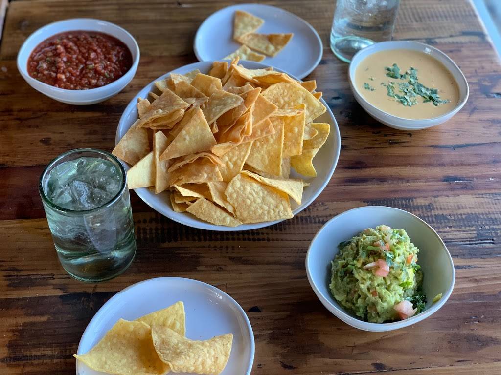 El Chicano Mexican Bistro | restaurant | 120 Olson Dr Suite 101, Papillion, NE 68046, USA | 4025053681 OR +1 402-505-3681