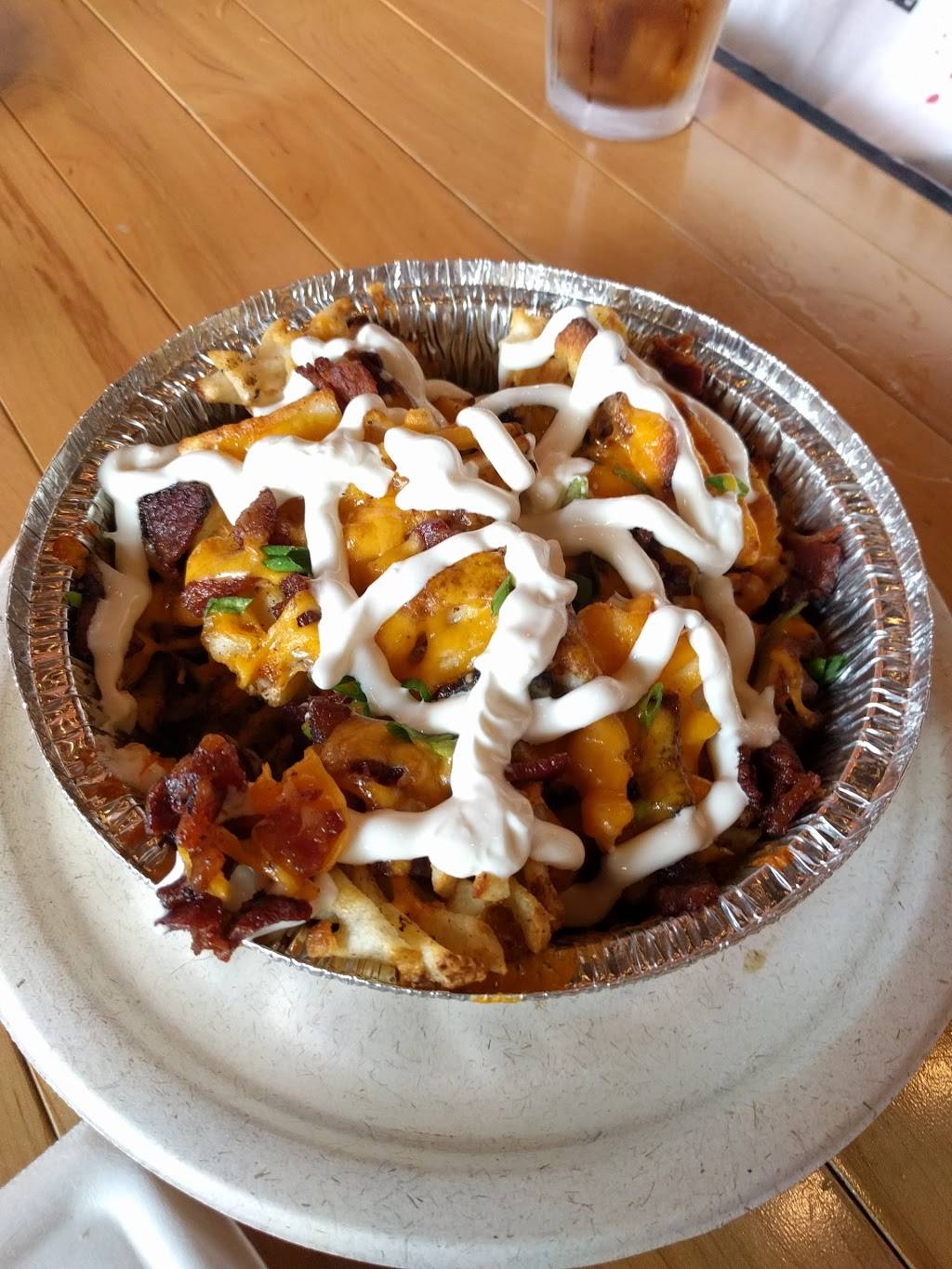 Spliffs Gastropub | restaurant | 15 Ocean St, Jacksonville, FL 32202, USA | 9048445000 OR +1 904-844-5000