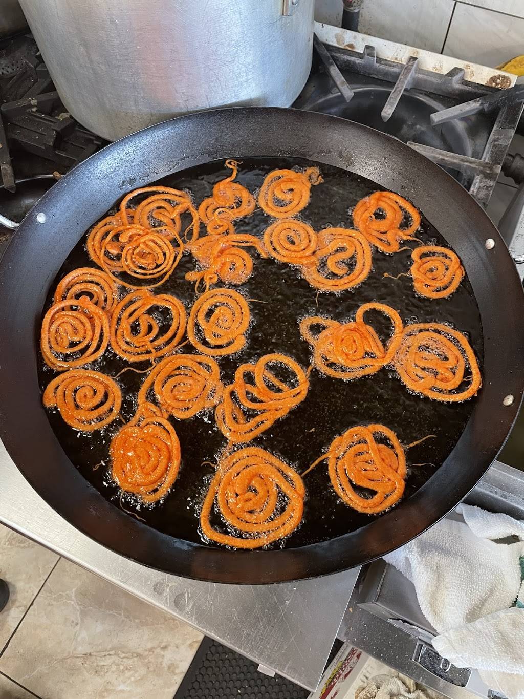 Punjabi Baithak | restaurant | 1682 Central Ct, Valley Stream, NY 11580, USA | 5168871839 OR +1 516-887-1839