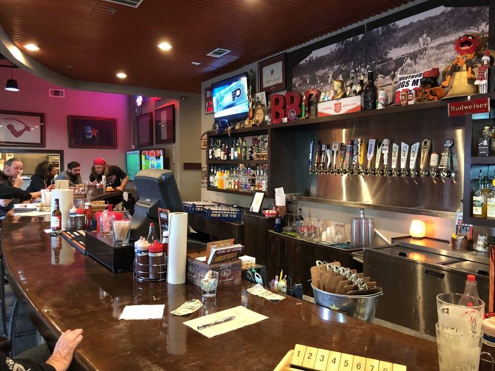 Dylans Barbeque Saloon | restaurant | 2110 W Northwest Hwy suite b, Dallas, TX 75220, USA | 4699065263 OR +1 469-906-5263