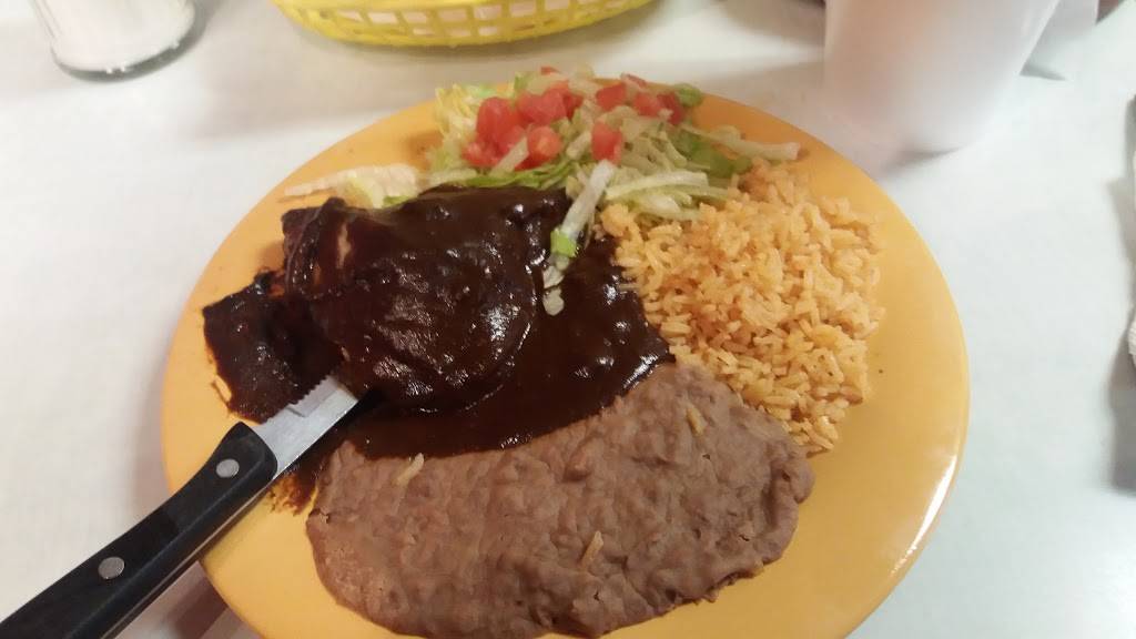 La Morenita Restaurant #2 | restaurant | 3313 S Gevers St, San Antonio, TX 78210, USA | 2105322325 OR +1 210-532-2325