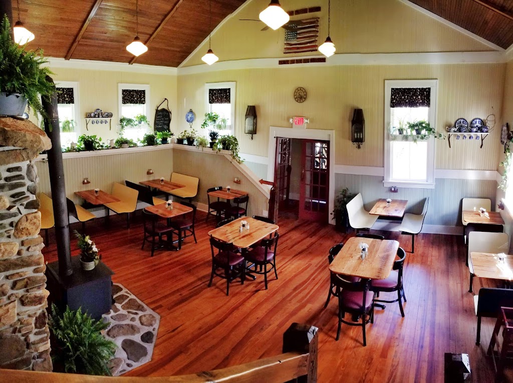 Mims Kitchen | restaurant | 3756 Jerico Rd, Marlinton, WV 24954, United States | 3047992240 OR +1 304-799-2240