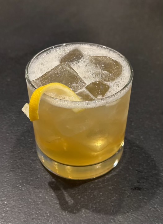 The Common Room | restaurant | 30 Dedham Ave, Needham, MA 02492, USA | 7814292015 OR +1 781-429-2015