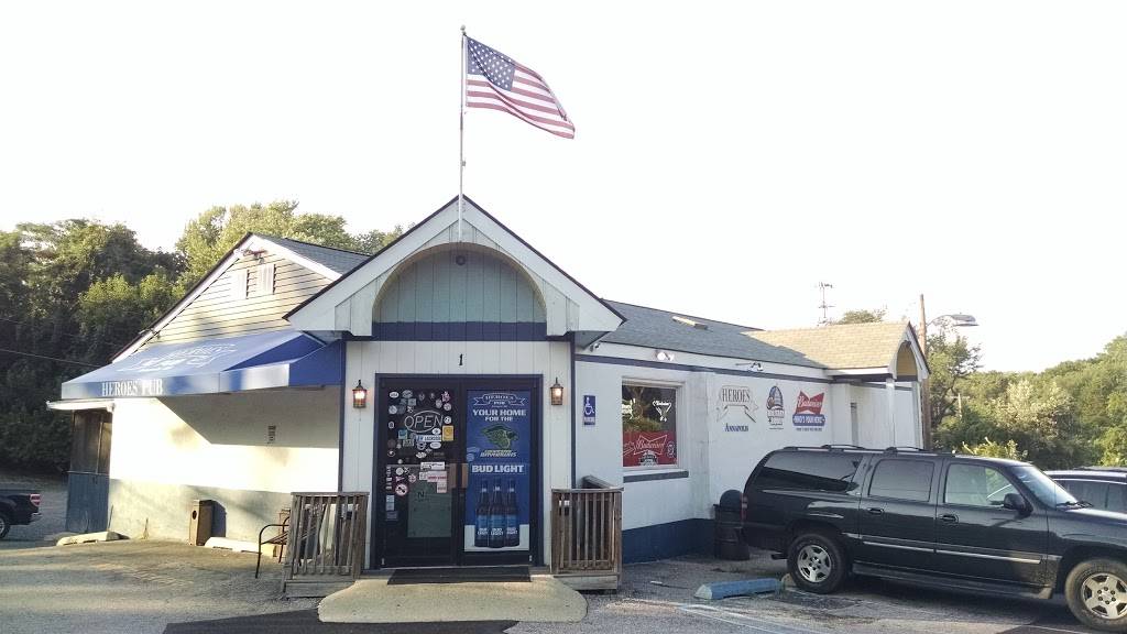 Heroes Pub | restaurant | 1 Riverview Ave, Annapolis, MD 21401, USA | 4105731996 OR +1 410-573-1996