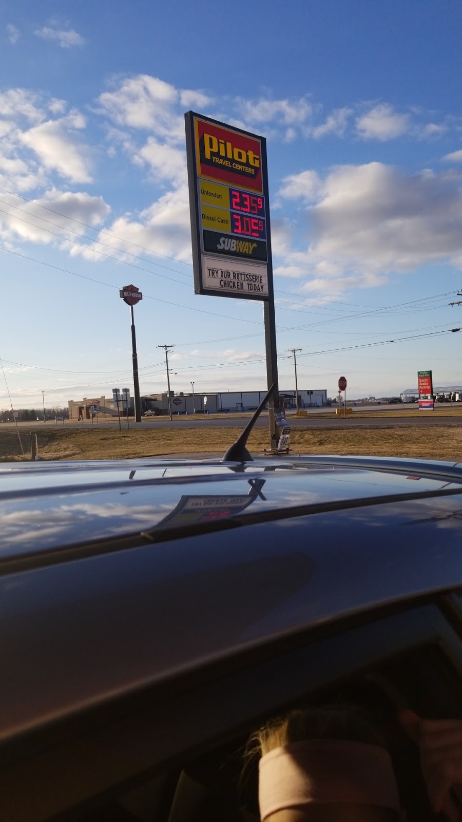 Shell | restaurant | 14000 IN-28, Gaston, IN 47342, USA | 7653583326 OR +1 765-358-3326