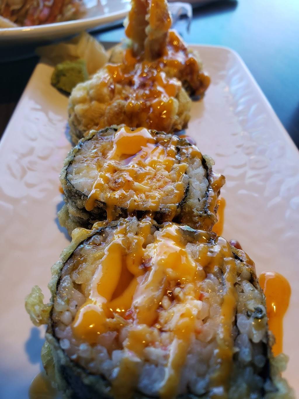 Koi Sushi | restaurant | 2389 Pass Rd, Biloxi, MS 39531, USA | 2283882233 OR +1 228-388-2233