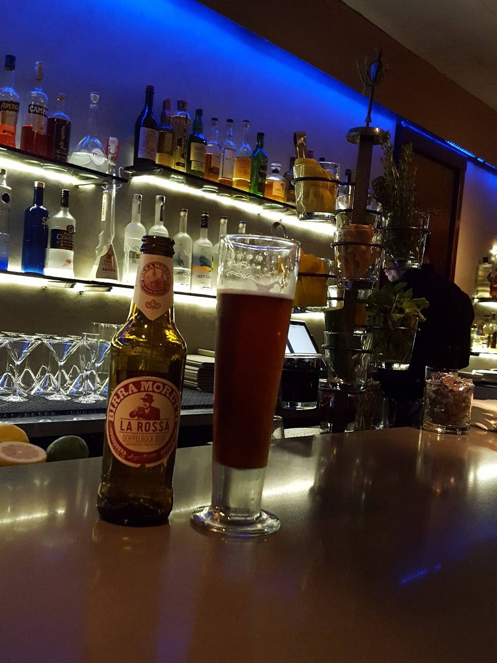 Benissimo Restaurant & Bar | restaurant | 18 Tamalpais Dr, Corte Madera, CA 94925, USA | 4159272316 OR +1 415-927-2316