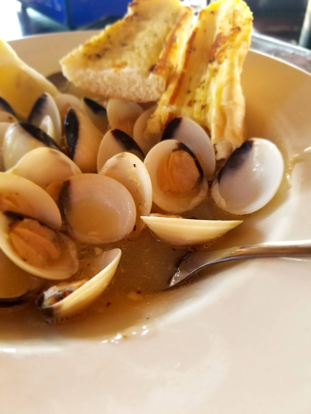 Nauti Parrot Tiki Hut | restaurant | 3448 Marinatown Ln, North Fort Myers, FL 33903, USA | 2393497907 OR +1 239-349-7907