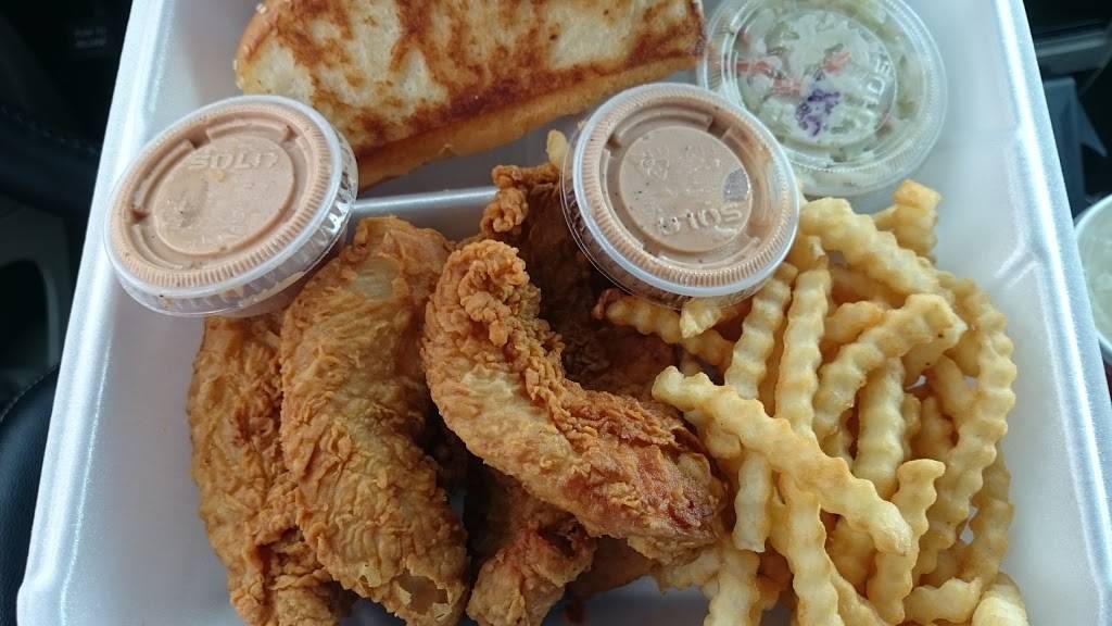 Raising Canes | meal takeaway | 10050 W Sahara Ave, Las Vegas, NV 89117, USA | 7024892555 OR +1 702-489-2555