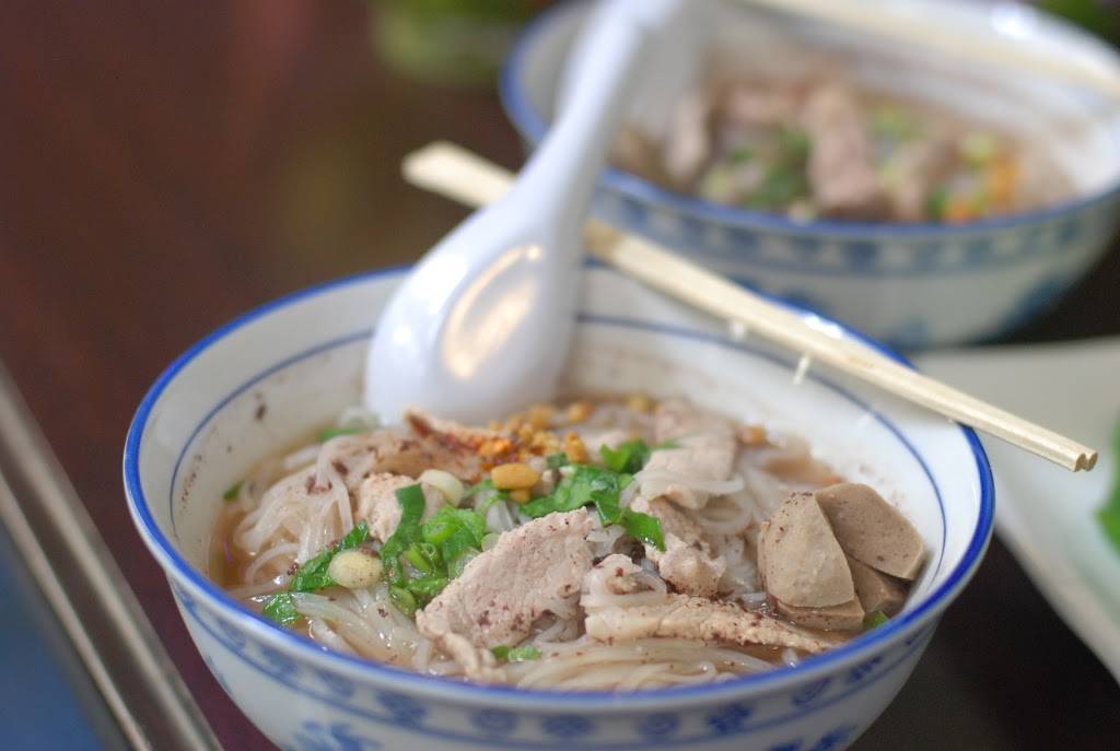 U & Me Asian Groceries, LLC | restaurant | 630 N Gloster St, Tupelo, MS 38804, USA | 6622054822 OR +1 662-205-4822