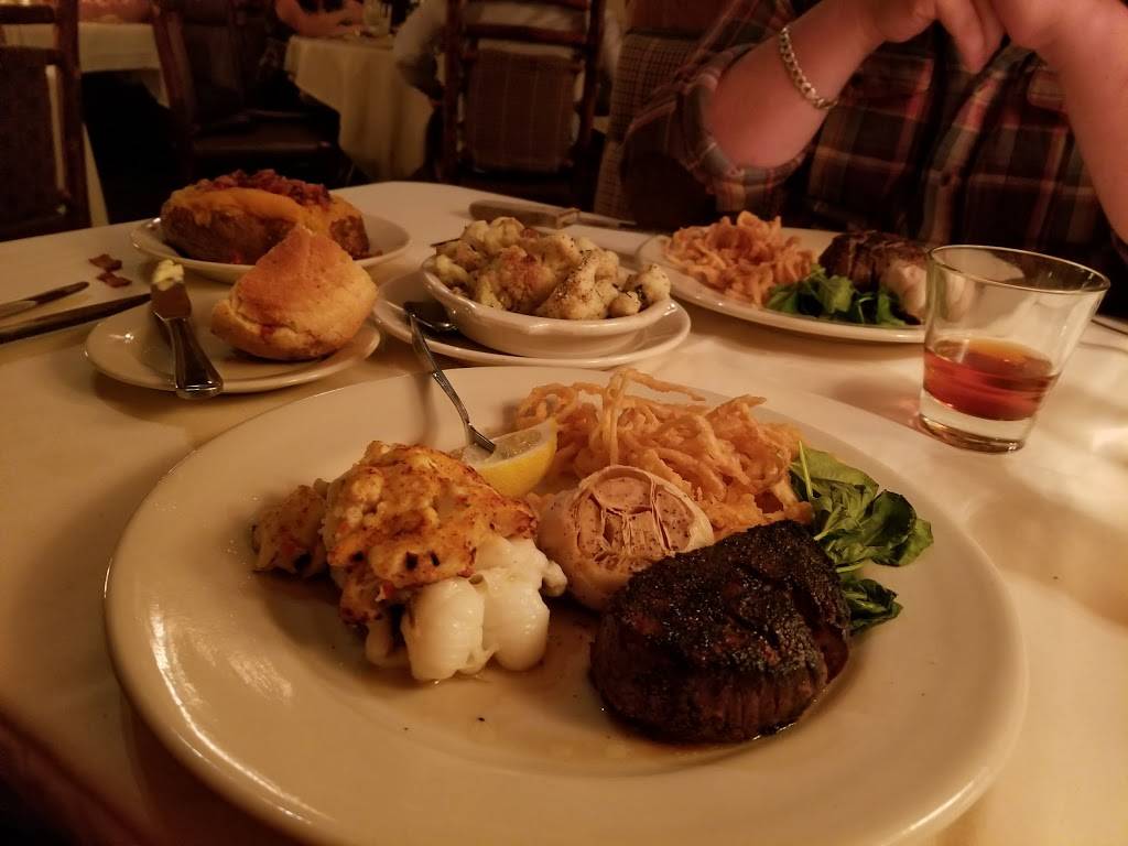 Ken Stewarts Lodge | restaurant | 1911 N Cleveland Massillon Rd, Akron, OH 44333, USA | 3306668881 OR +1 330-666-8881