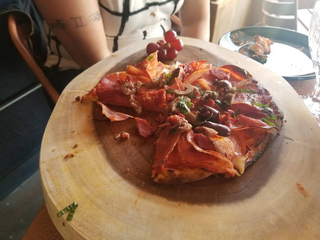 Wine Down Dog | restaurant | 41 Cowlitz St W B, Castle Rock, WA 98611, USA | 2065501451 OR +1 206-550-1451