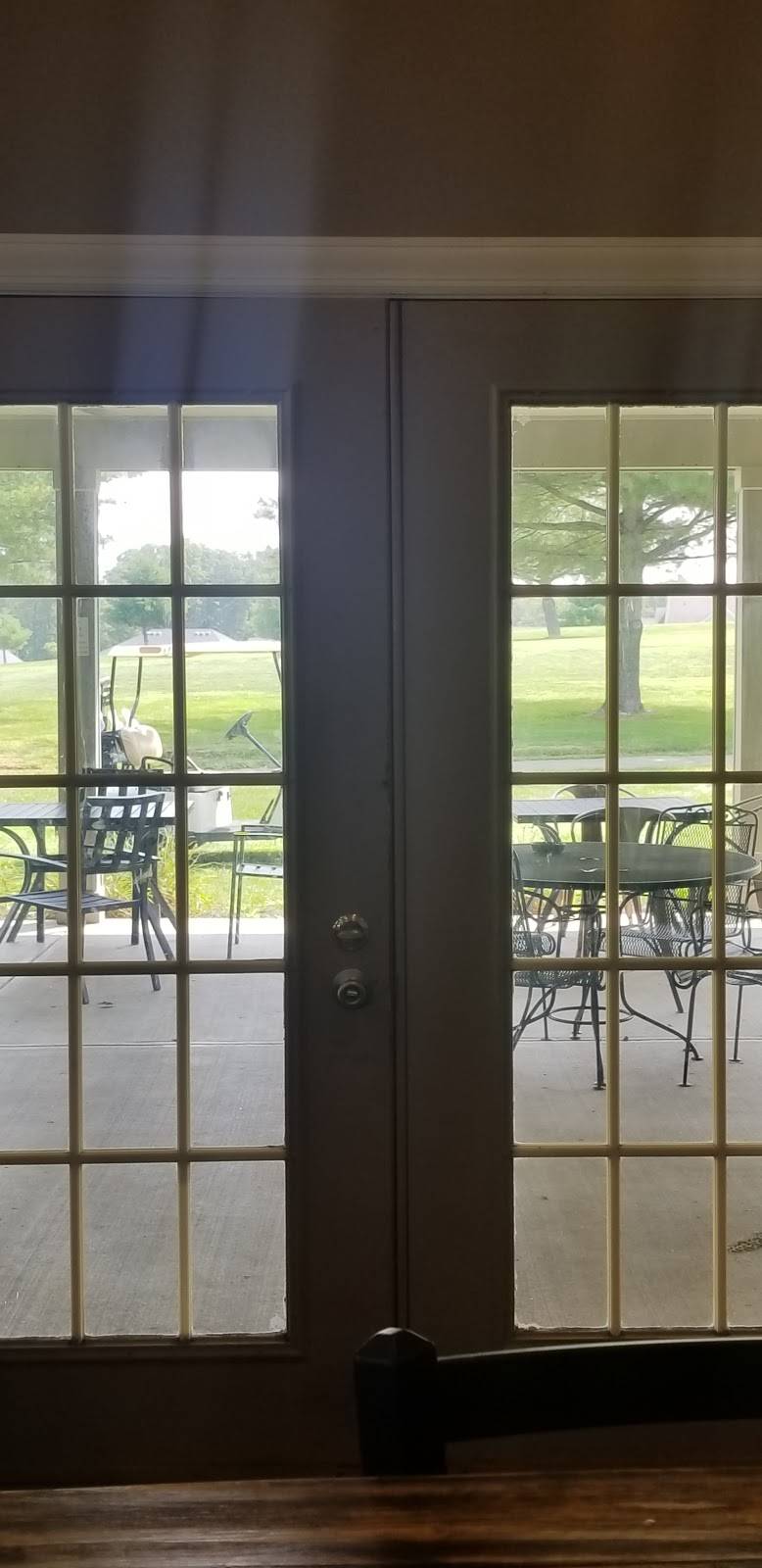 Arthur’s Bistro on the Green | restaurant | 1911 Golf Club Dr, Burlington, KY 41005, USA | 8595342668 OR +1 859-534-2668