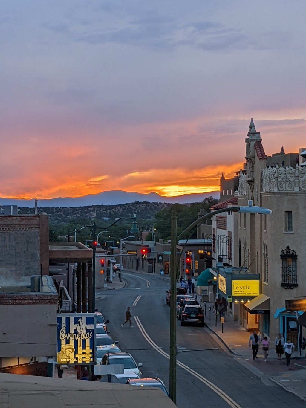 Desert Dogs Brewery and Cidery | restaurant | 112 W San Francisco St #307, Santa Fe, NM 87501, USA | 5059830134 OR +1 505-983-0134