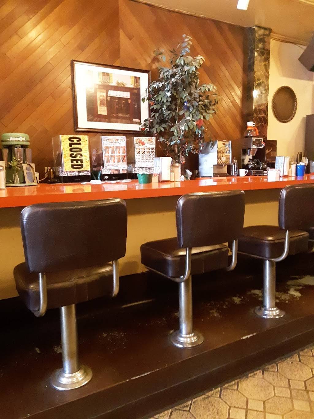 Rubattinos Restaurant | restaurant | 808 S 3rd St, Renton, WA 98057, USA | 4252553143 OR +1 425-255-3143