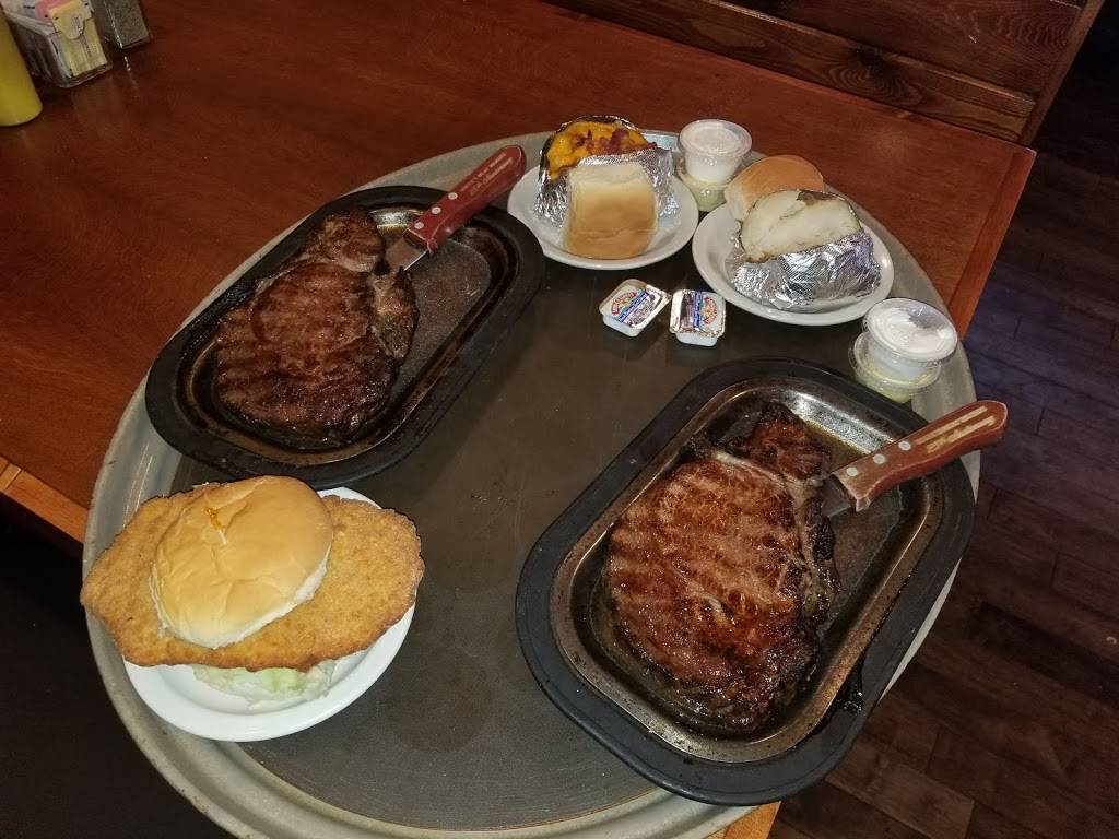 Corner Pub | restaurant | 105 W Markland Ave, Kokomo, IN 46901, USA | 7654527352 OR +1 765-452-7352