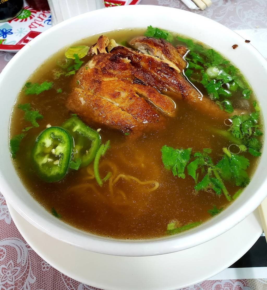 Pho Ong 8 | restaurant | 4857 E Harry St, Wichita, KS 67218, USA | 3166132373 OR +1 316-613-2373