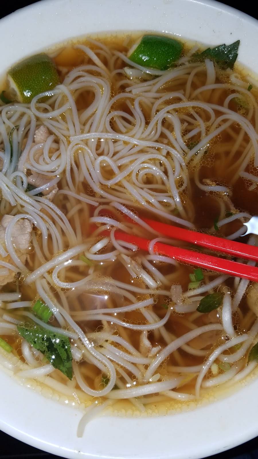 Pho Le | restaurant | 2201 Pillsbury Rd, Chico, CA 95926, USA | 5304878933 OR +1 530-487-8933