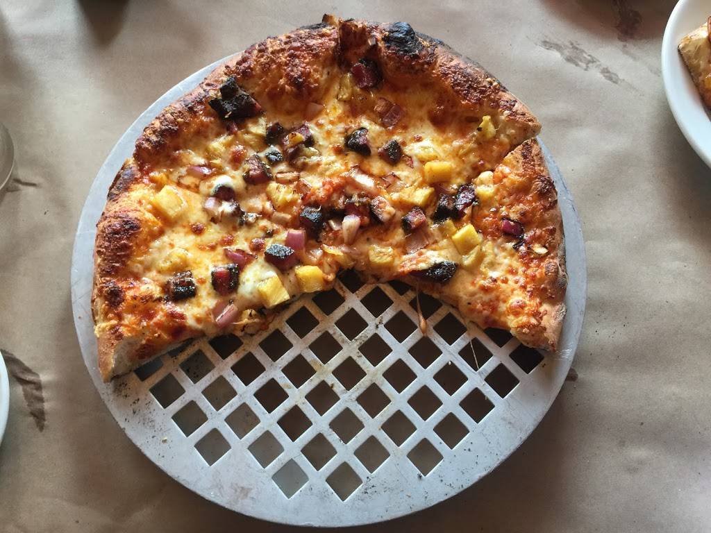 Union Woodshop | restaurant | 18 S Main St, Village of Clarkston, MI 48346, USA | 2486255660 OR +1 248-625-5660