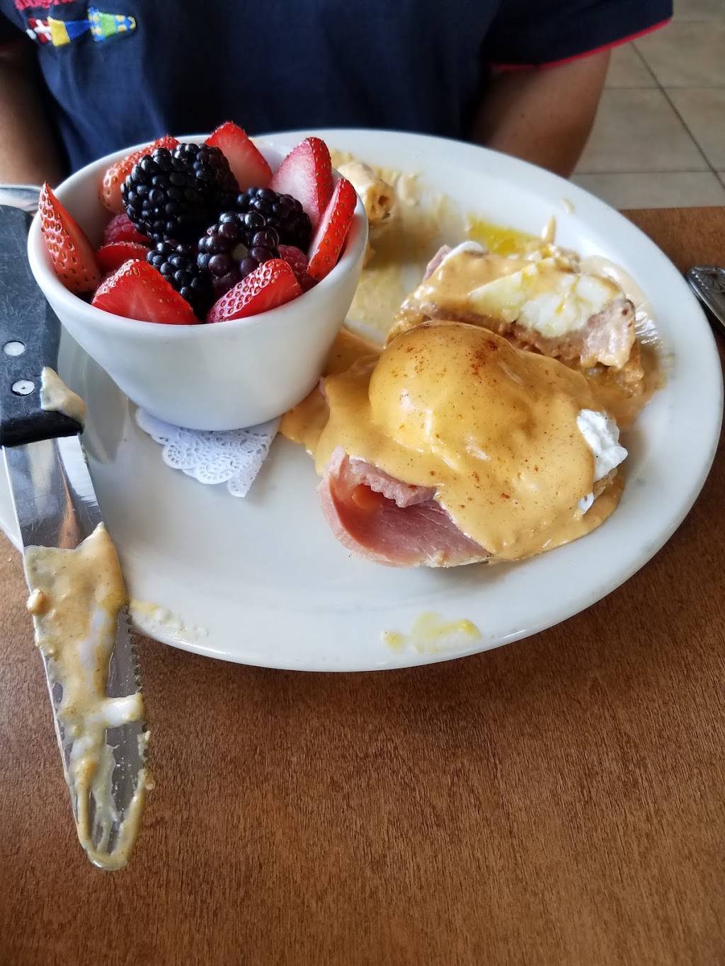 Miracle Mile Cafe | restaurant | 2130 4th St, San Rafael, CA 94901, USA | 4154547700 OR +1 415-454-7700