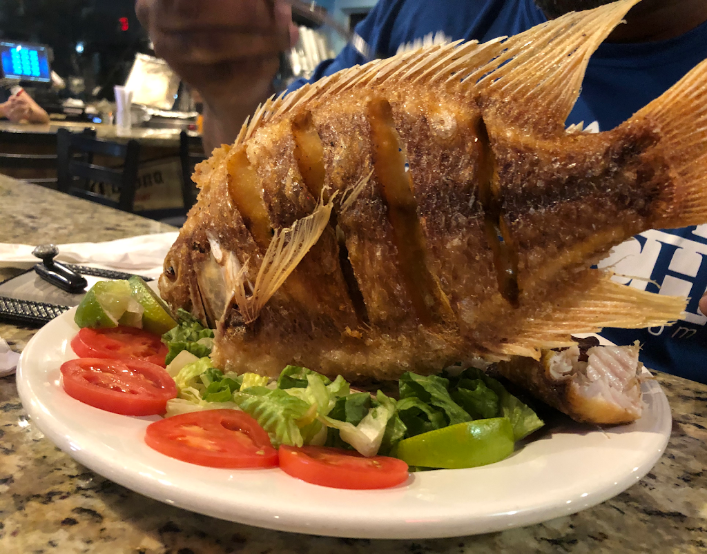 Los Caneyes Restaurant | restaurant | 4070 NW 37th Ave, Miami, FL 33142, USA | 3056348238 OR +1 305-634-8238