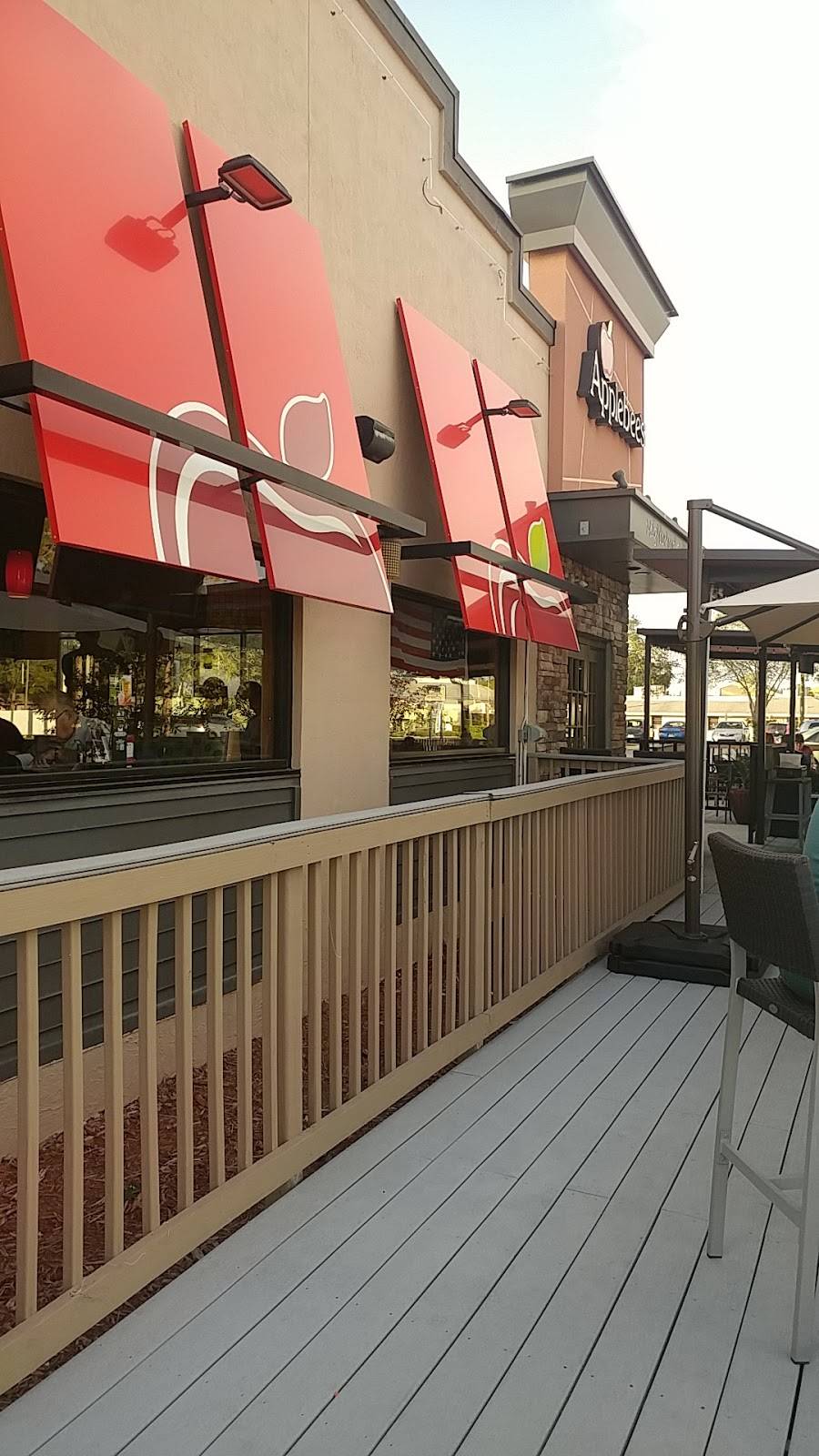 Applebees Grill + Bar | restaurant | 4700 4th St N, St. Petersburg, FL 33703, USA | 7275229400 OR +1 727-522-9400