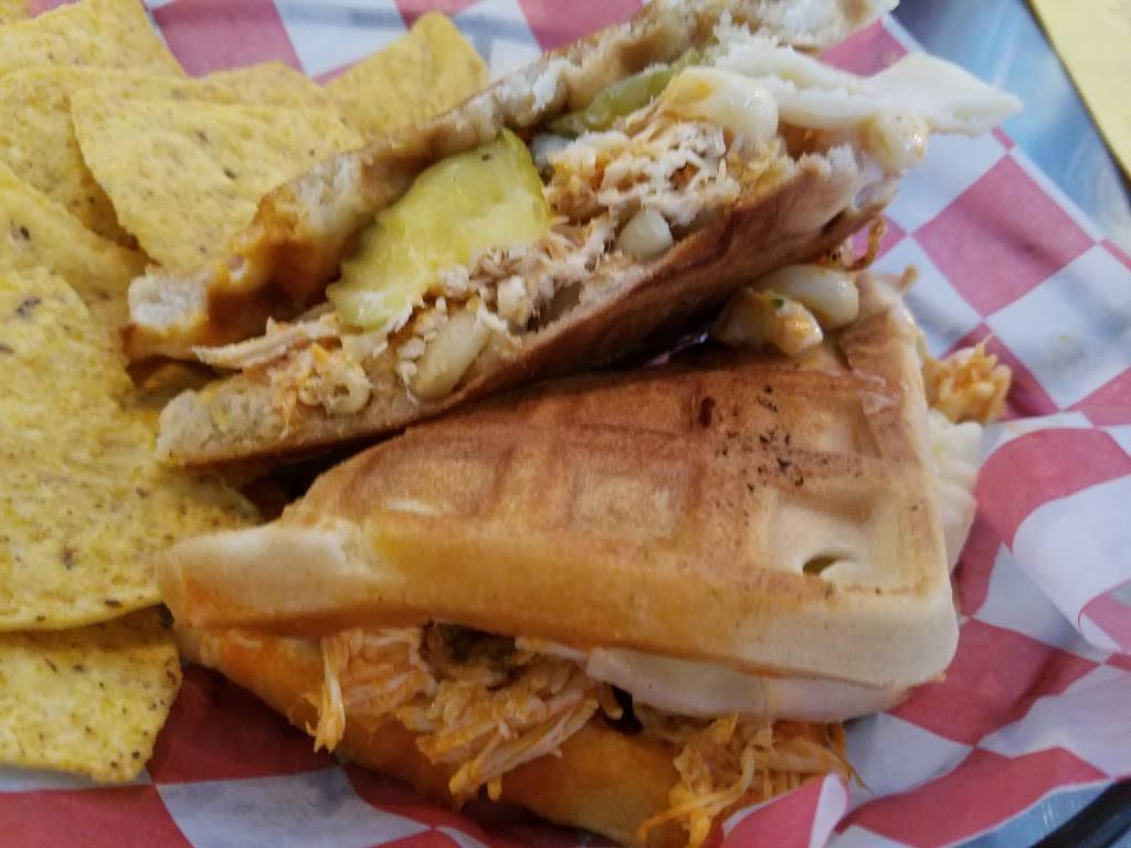 Wheel | restaurant | 201 W Market St, Pottsville, PA 17901, USA | 5706222700 OR +1 570-622-2700