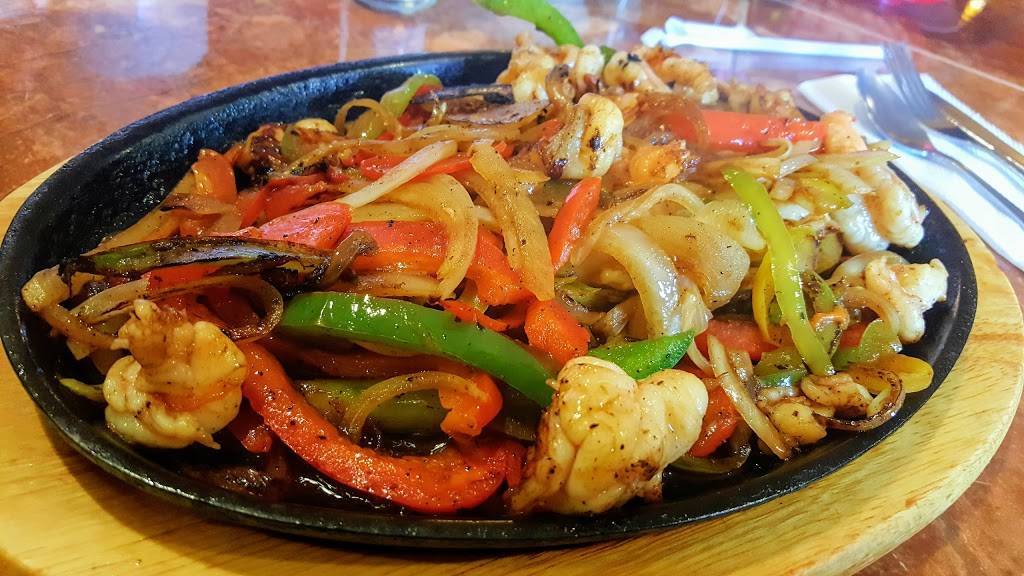 El Rodeo | restaurant | 99 W Esperanza Blvd, Green Valley, AZ 85614, USA | 5206252111 OR +1 520-625-2111