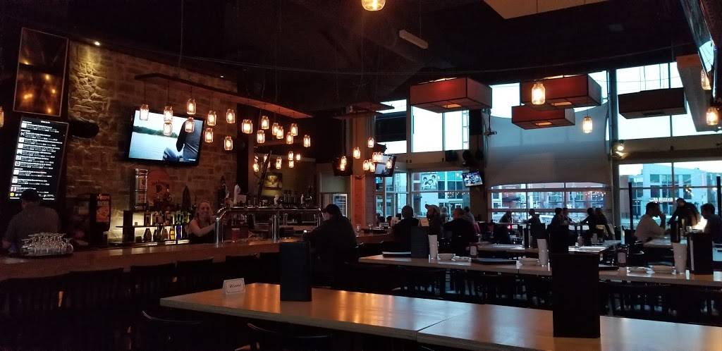 Le Balthazar Centropolis | restaurant | 195 Promenade Du Centropolis, Laval, QC H7T 0B3, Canada | 4506822007 OR +1 450-682-2007