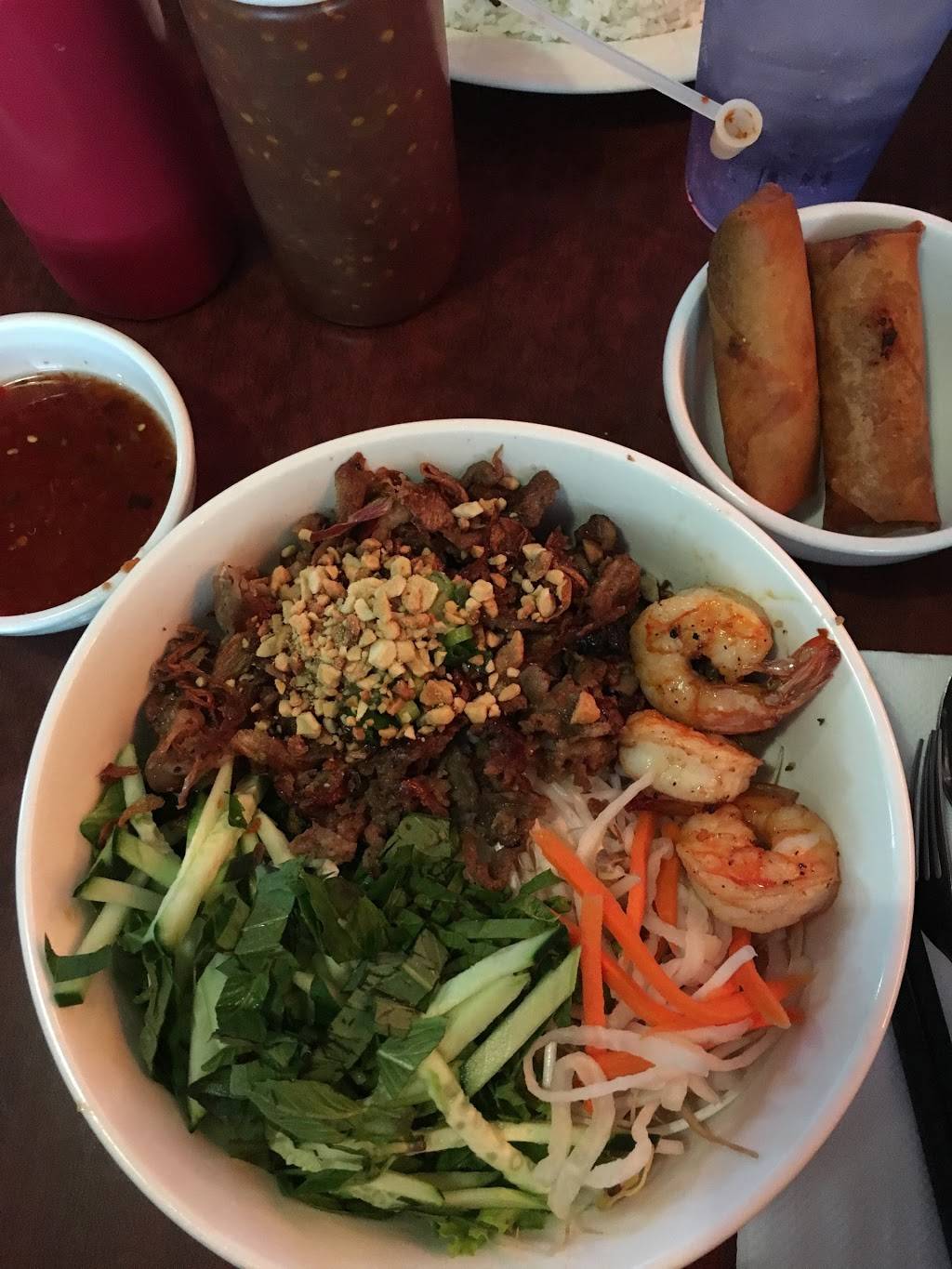 Billiard Hoang | restaurant | 3220 S Hudson St, Seattle, WA 98118, USA | 2067232054 OR +1 206-723-2054