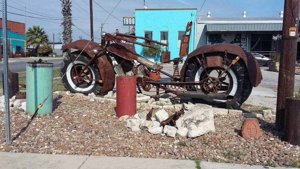 My Little Taco House | restaurant | 2125 S Flores St, San Antonio, TX 78204, USA | 2102245994 OR +1 210-224-5994