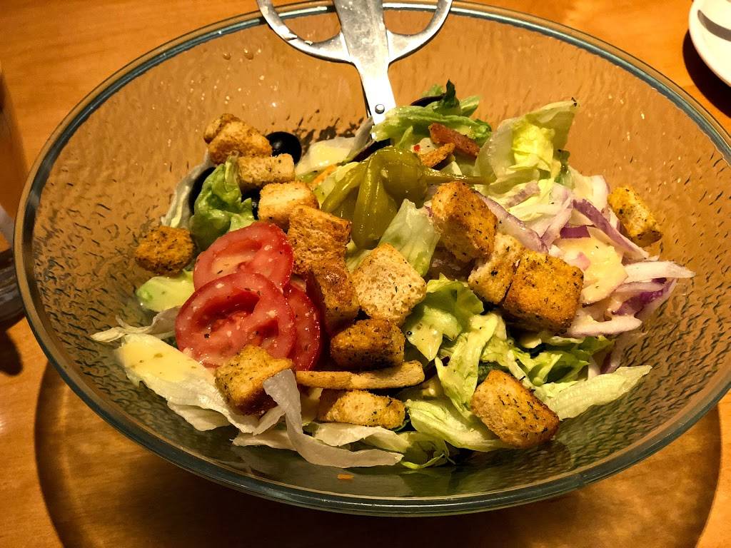 Olive Garden Italian Restaurant | meal takeaway | 304 E Pulaski Hwy, Elkton, MD 21921, USA | 4103928701 OR +1 410-392-8701