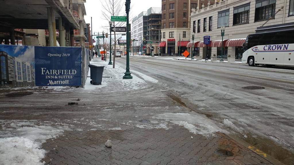 TGI Fridays | restaurant | 185 Union Ave, Memphis, TN 38103, USA | 9015238500 OR +1 901-523-8500