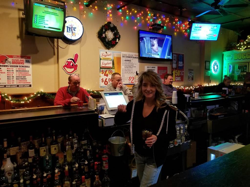 The Dogg House Bar & Grill | meal delivery | 33475 Lake Rd, Avon Lake, OH 44012, USA | 4409337000 OR +1 440-933-7000