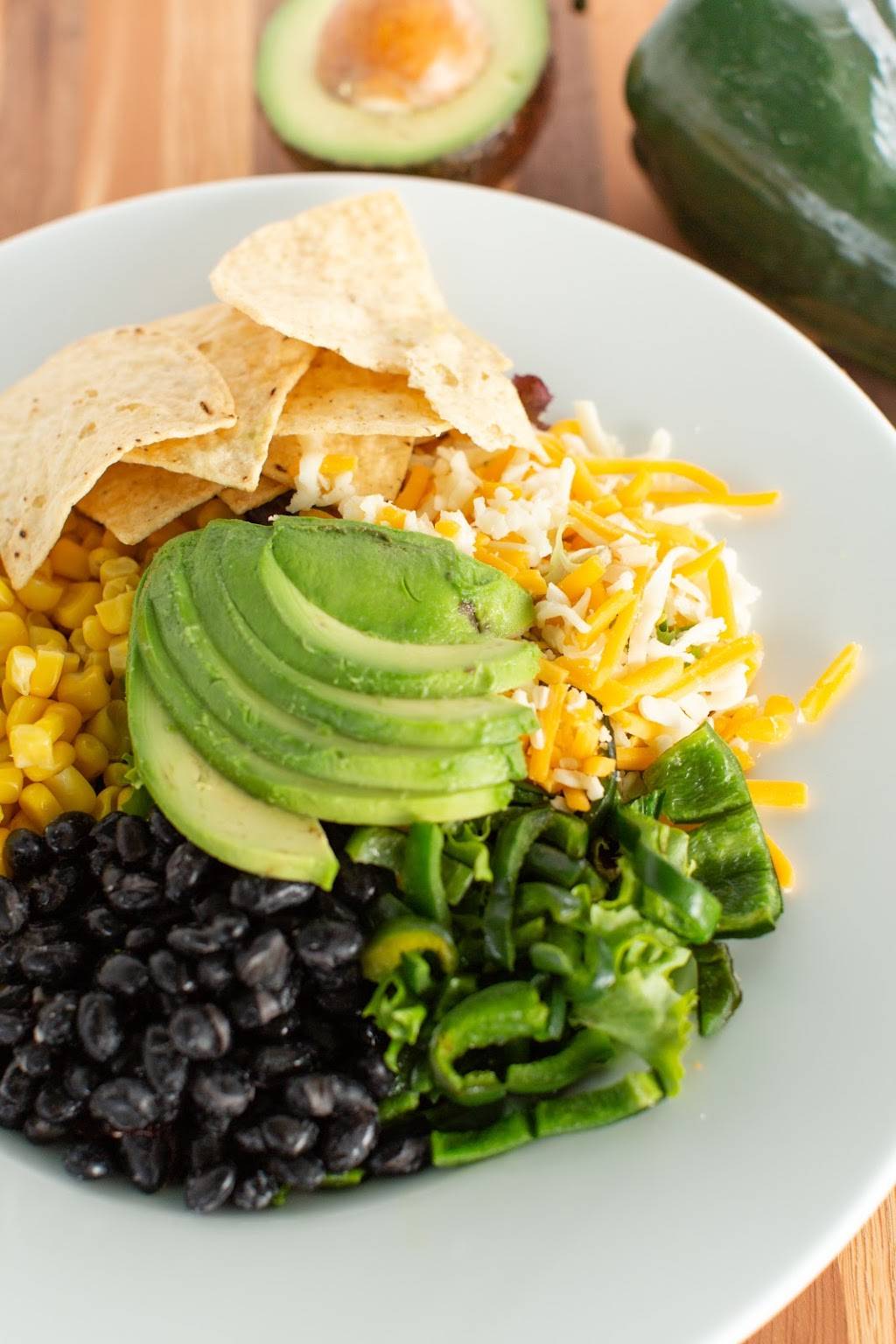 Coolgreens - Nichols Hills Plaza | restaurant | 6475 Avondale Dr, Nichols Hills, OK 73116, USA | 4058412665 OR +1 405-841-2665