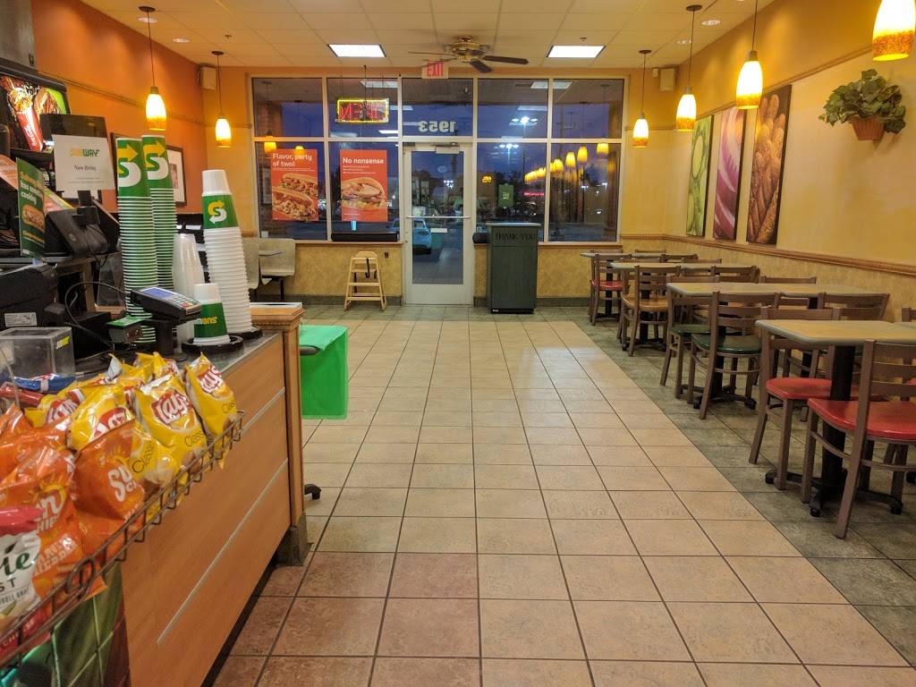 Subway | restaurant | 1953 25 Mile Rd, Shelby Charter Twp, MI 48316, USA | 2486521170 OR +1 248-652-1170