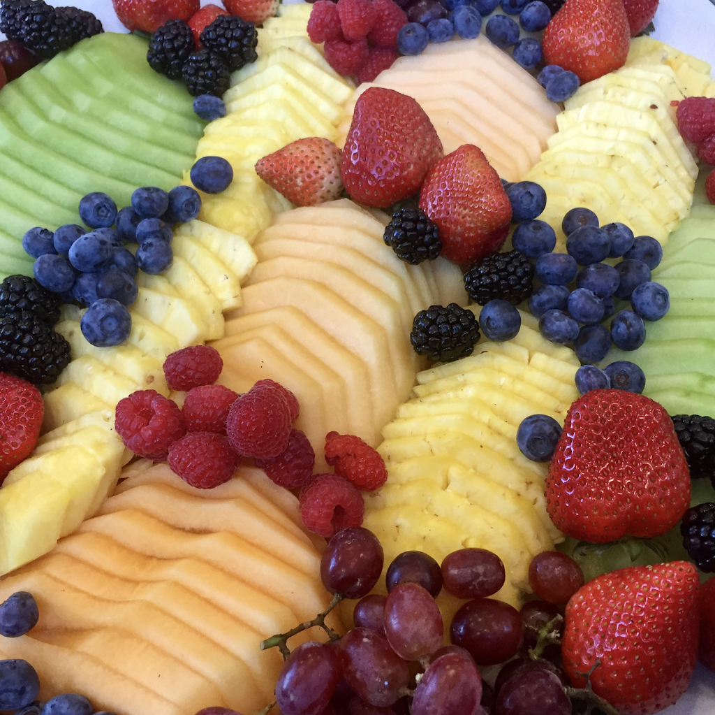 Moes World Famous Newport Restaurant & Donna’s Express | restaurant | 322 Churchill Ave N, Ottawa, ON K1Z 5B9, Canada | 6137229998 OR +1 613-722-9998