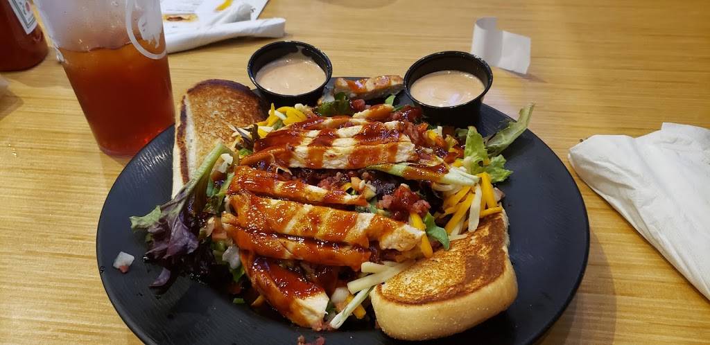 Buffalo Wild Wings | restaurant | 2465 S Hwy 27, Clermont, FL 34714, USA | 3525362500 OR +1 352-536-2500