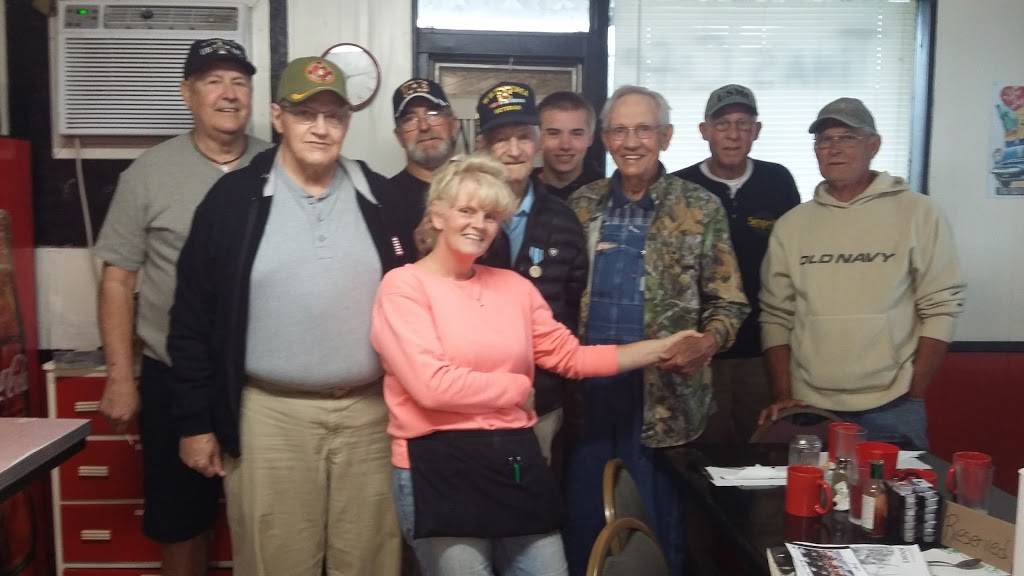 Crystal Cafe | restaurant | 1295 IN-64, Ramsey, IN 47166, USA | 8123470550 OR +1 812-347-0550