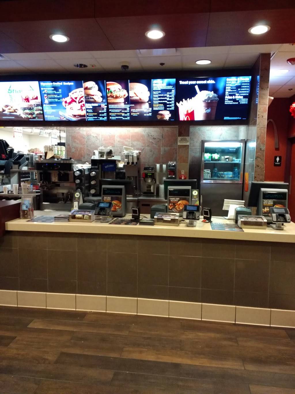 McDonalds | cafe | 7011 N Litchfield Rd, Glendale, AZ 85307, USA | 6239351345 OR +1 623-935-1345