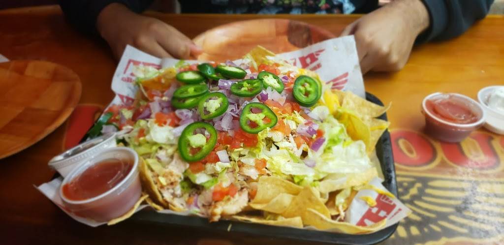 The WingHouse of Daytona Speedway | restaurant | 2721 W International Speedway Blvd, Daytona Beach, FL 32114, USA | 3862192891 OR +1 386-219-2891