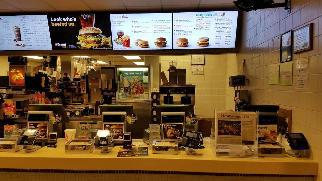 McDonalds | meal takeaway | 3009 Gallows Rd, Falls Church, VA 22042, USA | 7035733049 OR +1 703-573-3049